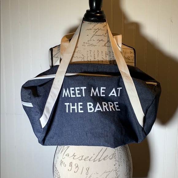 Handbags - Meet me at the Barre duffle
